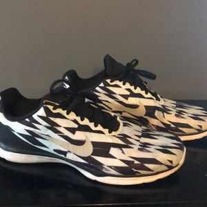 Nike Training In Season TR 6 sneakers